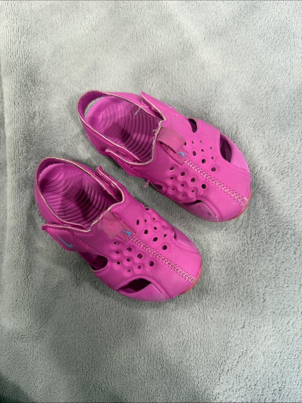 Nike Water Shoes Toddler Size 6